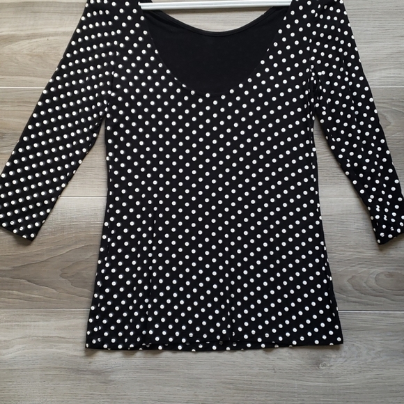Polka dot top - Picture 2 of 2